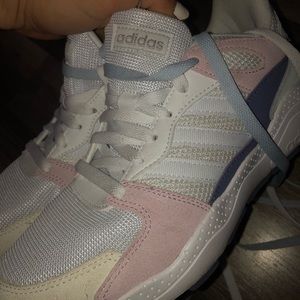 Adidas cloud foam shoes